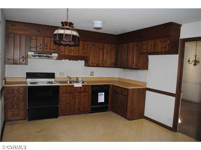 401 Walton Park Road Midlothian, VA 23114 - Photo 2 of 10 Gallery Image 2