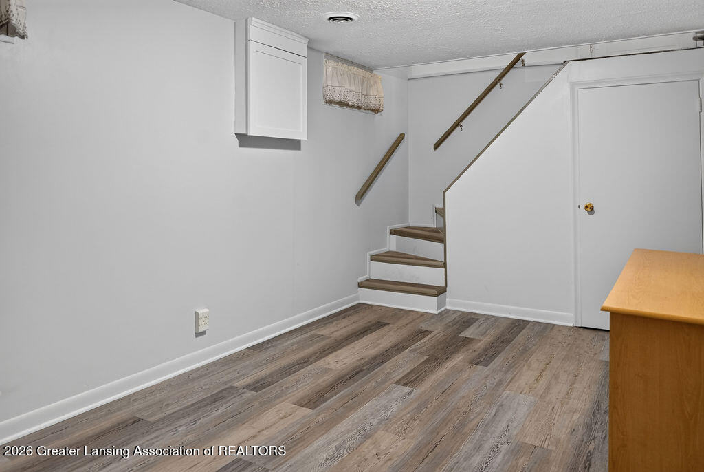 741 Center Street Mason, MI 48854 - Photo 25 of 33 28