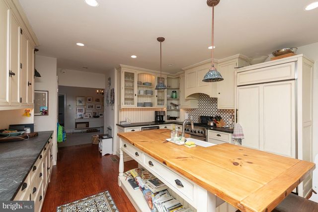 $495,000 | 8622 Ardleigh Street, Philadelphia, PA 19118