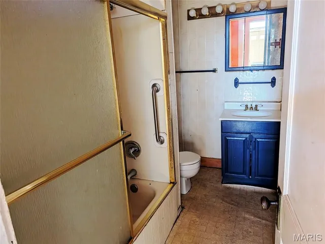 $49,950 | 2042 Adelaide Avenue, St. Louis, MO 63107