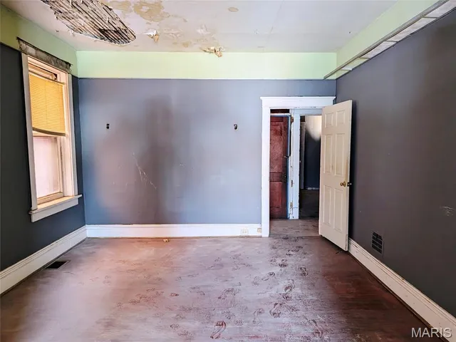 $49,950 | 2042 Adelaide Avenue, St. Louis, MO 63107