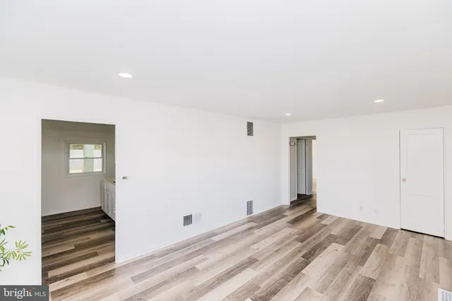 $389,900 | 252 North Olds Boulevard, Fairless Hills, PA 19030