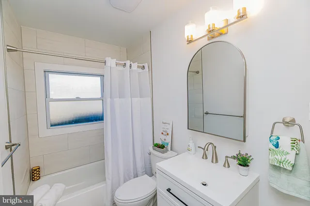 $389,900 | 252 North Olds Boulevard, Fairless Hills, PA 19030