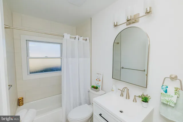 $389,900 | 252 North Olds Boulevard, Fairless Hills, PA 19030