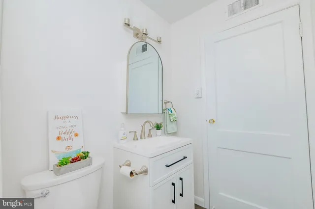 $389,900 | 252 North Olds Boulevard, Fairless Hills, PA 19030