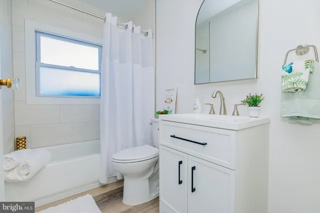 $389,900 | 252 North Olds Boulevard, Fairless Hills, PA 19030