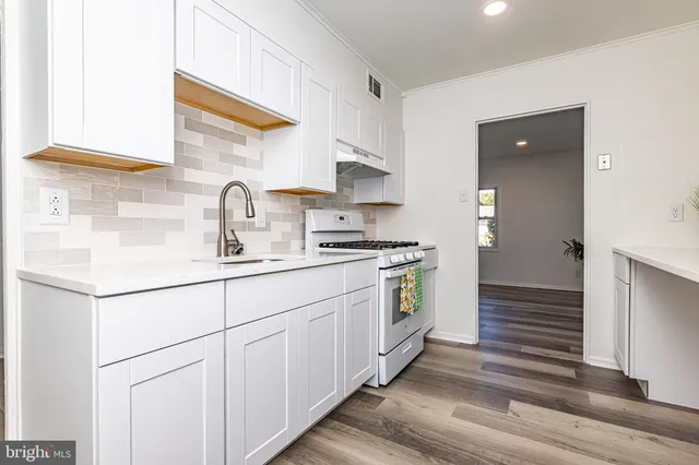 $389,900 | 252 North Olds Boulevard, Fairless Hills, PA 19030