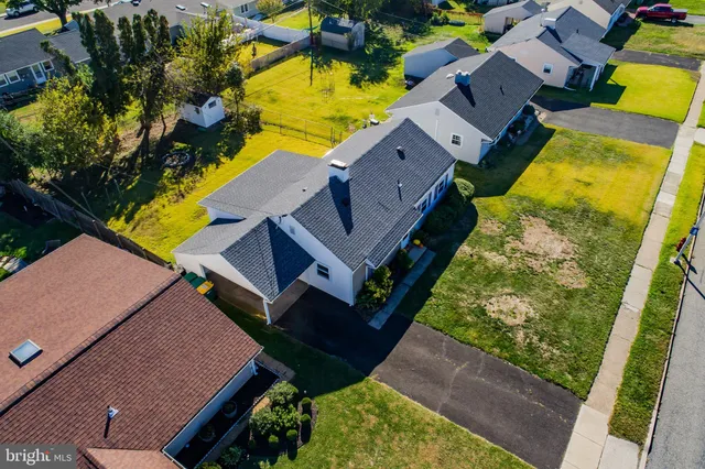 $389,900 | 252 North Olds Boulevard, Fairless Hills, PA 19030