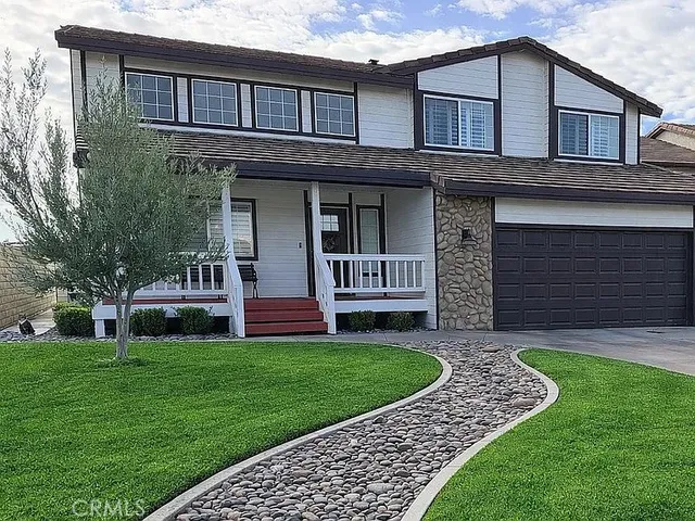 $824,999 | 18285 Harbor Drive, Victorville, CA 92395