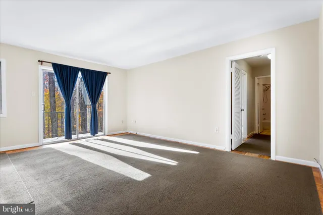 $1,695 | 10631 Weymouth Street, Unit 10631, Bethesda, MD 20814