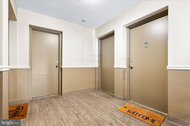 $1,695 | 10631 Weymouth Street, Unit 10631, Bethesda, MD 20814