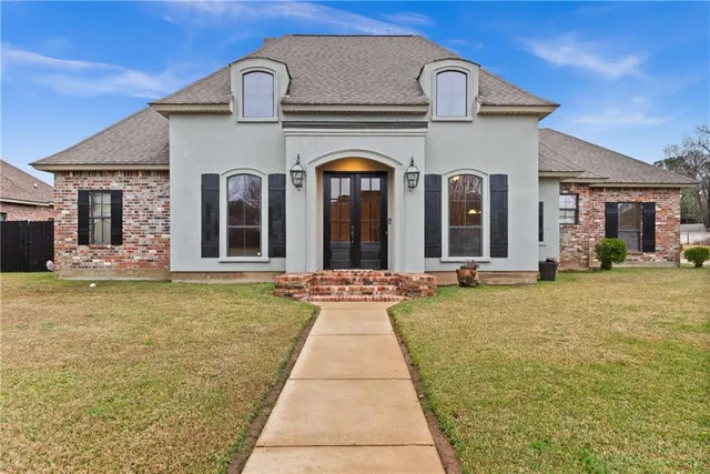 $439,500 | 6402 West Morgan Drive, Alexandria, LA 71303