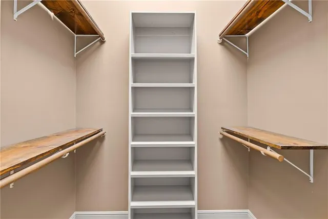 $439,500 | 6402 West Morgan Drive, Alexandria, LA 71303