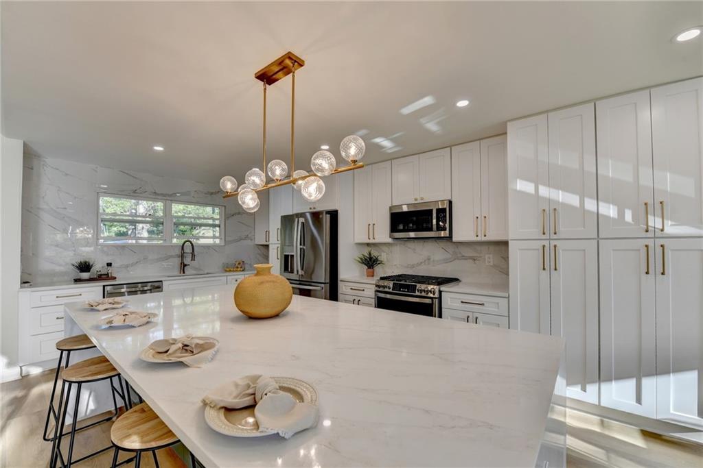 1695 Maple Ridge Drive Suwanee, GA 30024 - Photo 13 of 62