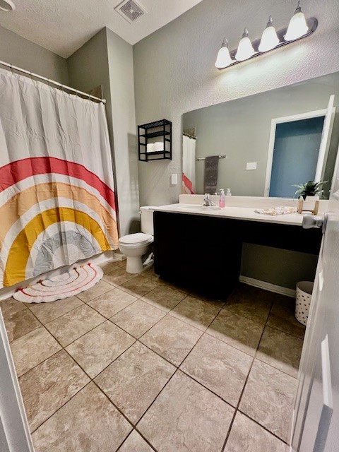 1118 Upton Court Conroe, TX 77304 - Photo 20 of 25 2nd full bathroom!