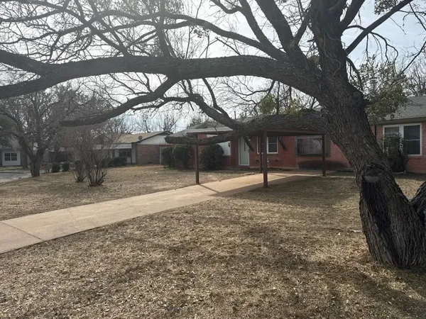$275,000 | 2725 Robertson Drive, Abilene, TX 79606