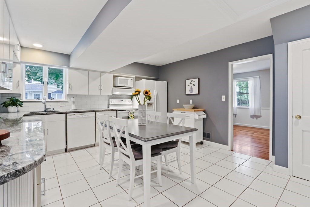 35 Travis Road Natick, MA 01760 - Photo 3 of 37 Gallery Image 3