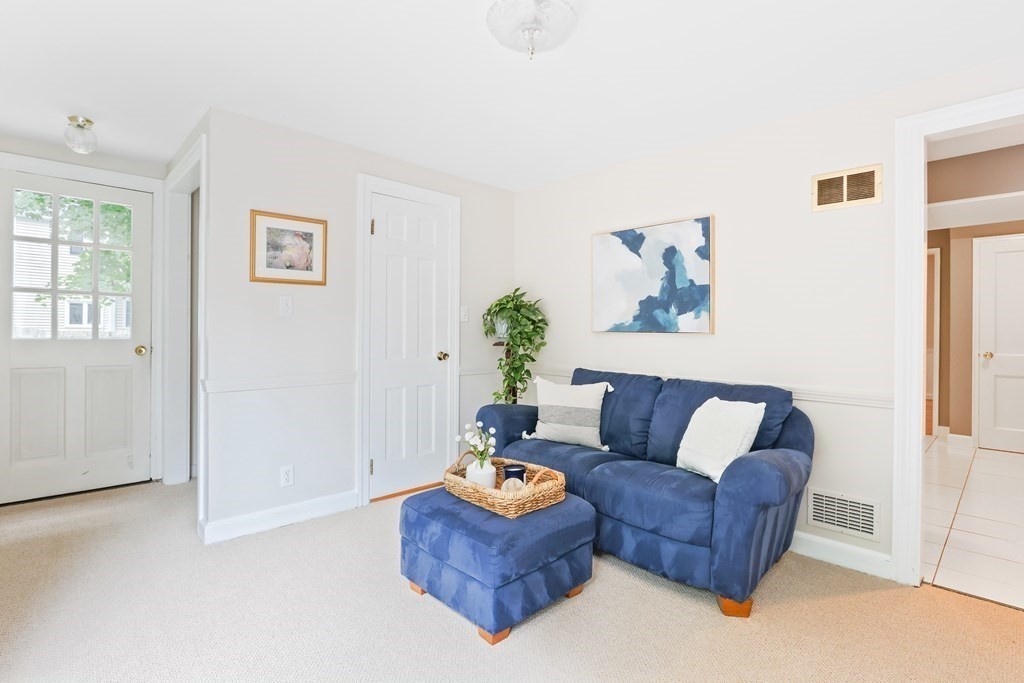 35 Travis Road Natick, MA 01760 - Photo 8 of 37 Gallery Image 8