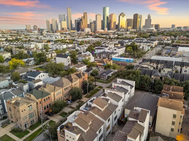 $629,000 | 1717 Silver Street, Houston, TX 77007