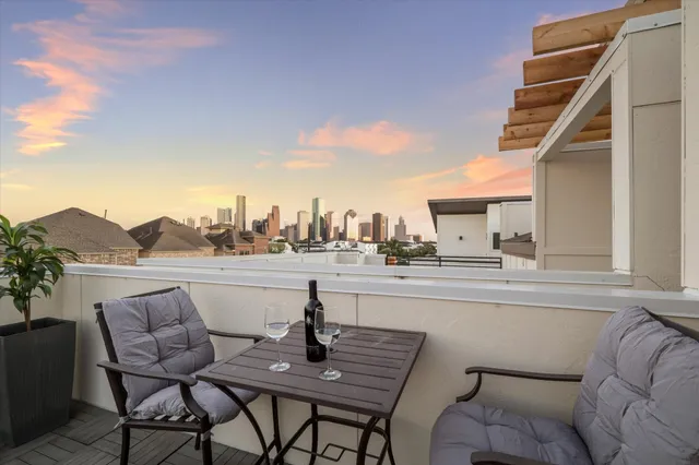 $629,000 | 1717 Silver Street, Houston, TX 77007