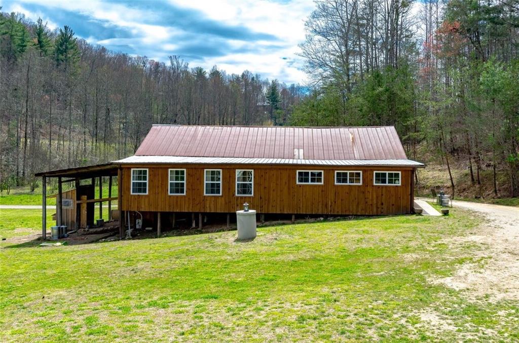 6149 Laytown Road Lenoir, NC 28645 - Photo 27 of 33 Gallery Image 27