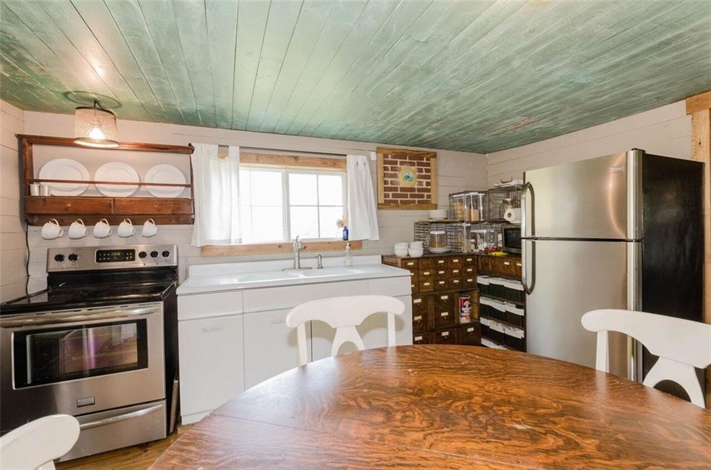 6149 Laytown Road Lenoir, NC 28645 - Photo 4 of 33 Gallery Image 4