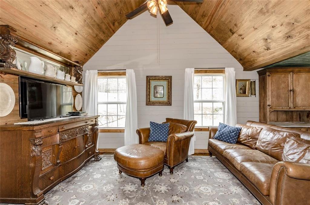 6149 Laytown Road Lenoir, NC 28645 - Photo 6 of 33 Gallery Image 6