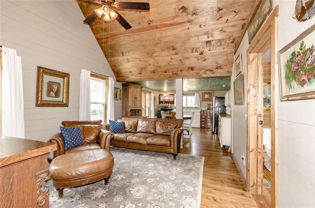6149 Laytown Road Lenoir, NC 28645 - Photo 7 of 33 Gallery Image 7