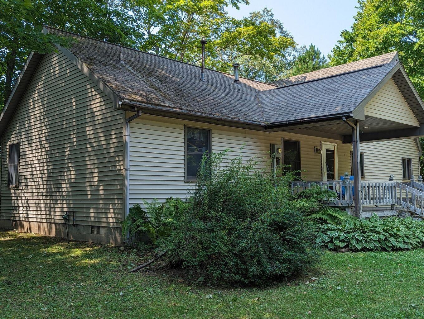 1572 Smith Road St. Ignace, MI 49781 - Photo 4 of 4 Gallery Image 4