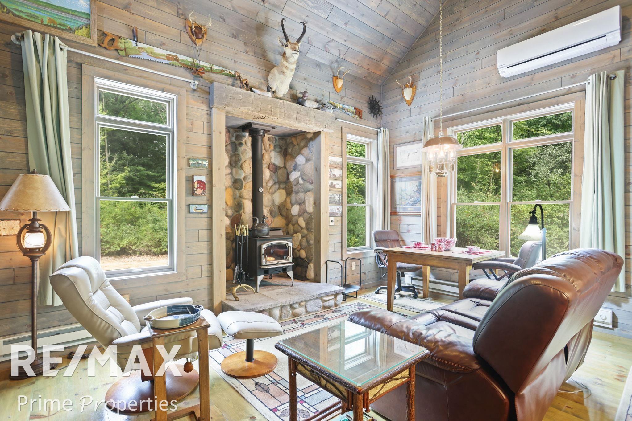 4413 Cottrell Road Vassar, MI 48768 - Photo 9 of 52 50122559-8.JPG