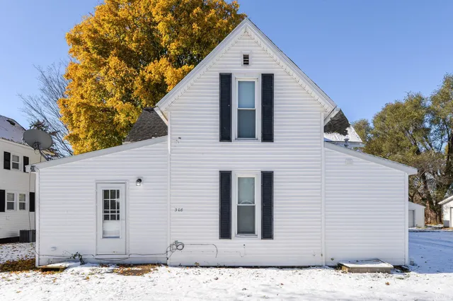 $174,900 | 308 North Center Street, Boswell, IN 47921