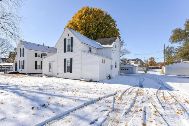 $174,900 | 308 North Center Street, Boswell, IN 47921