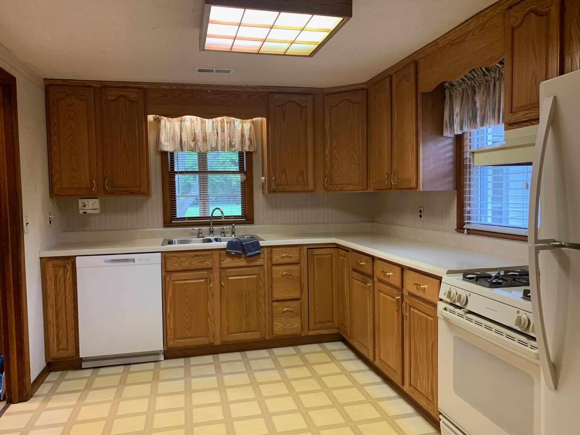 1420 South Smith Road Bloomington, IN 47401 - Photo 10 of 18 Gallery Image 10