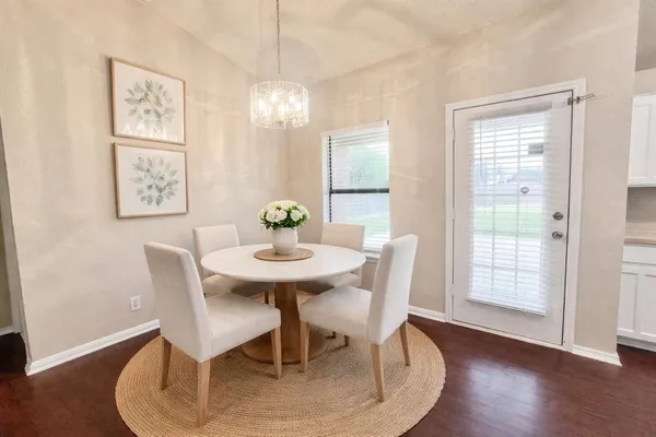$1,995 | 216 Freedom Lane, Arlington, TX 76002
