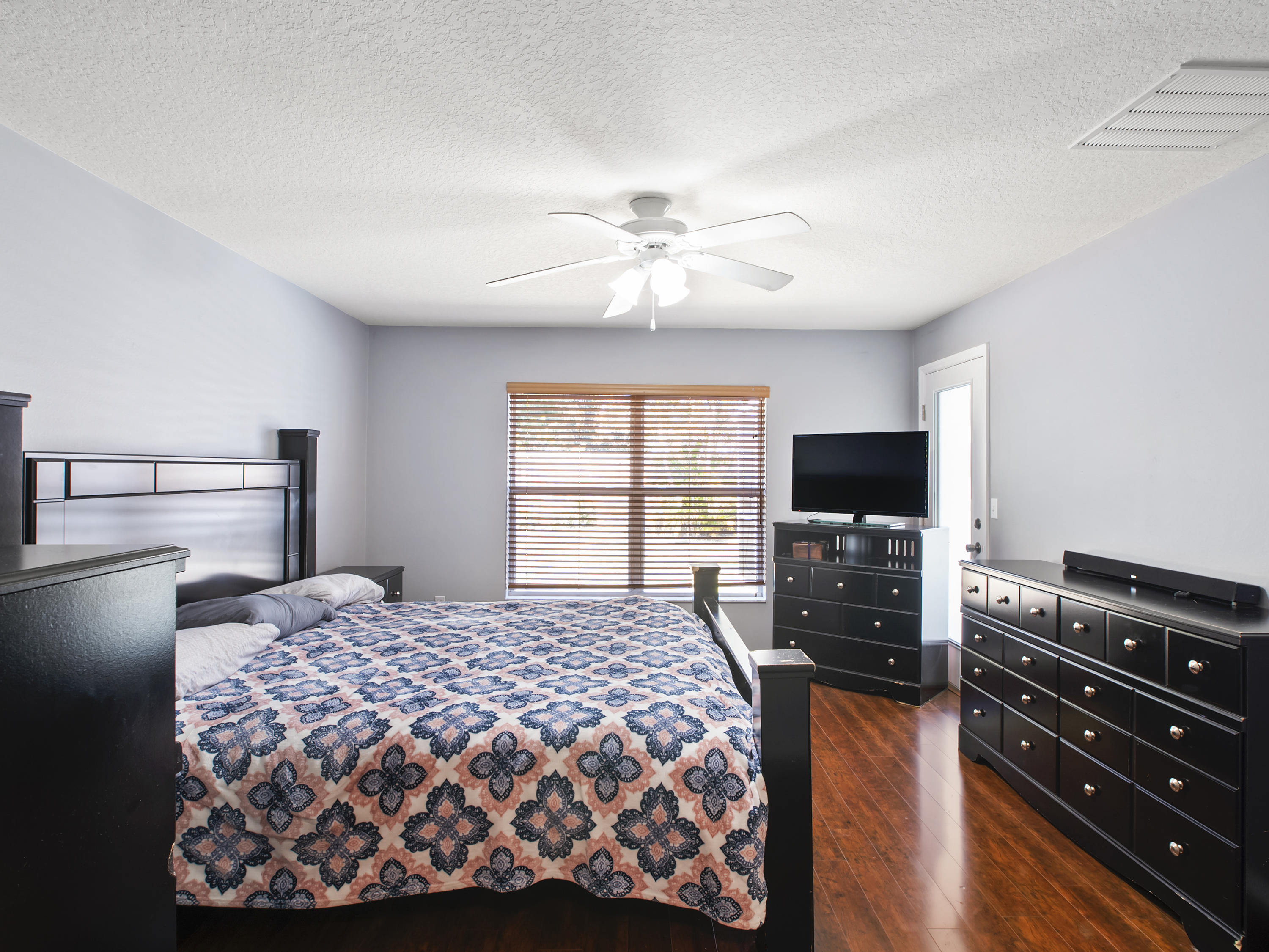 165 Southwest Covington Road Port St. Lucie, FL 34953 - Photo 17 of 26 P1022095