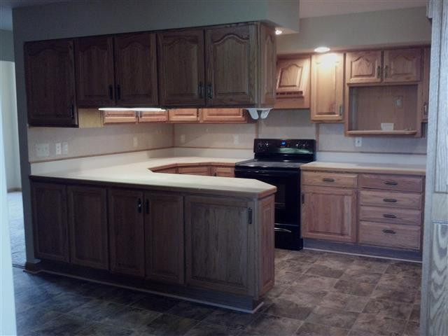 5736 Willis Road Ypsilanti, MI 48197 - Photo 2 of 18 Kitchen