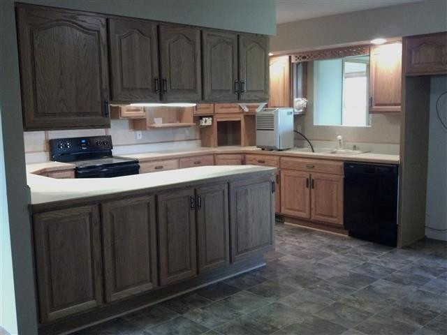 5736 Willis Road Ypsilanti, MI 48197 - Photo 3 of 18 kitchen