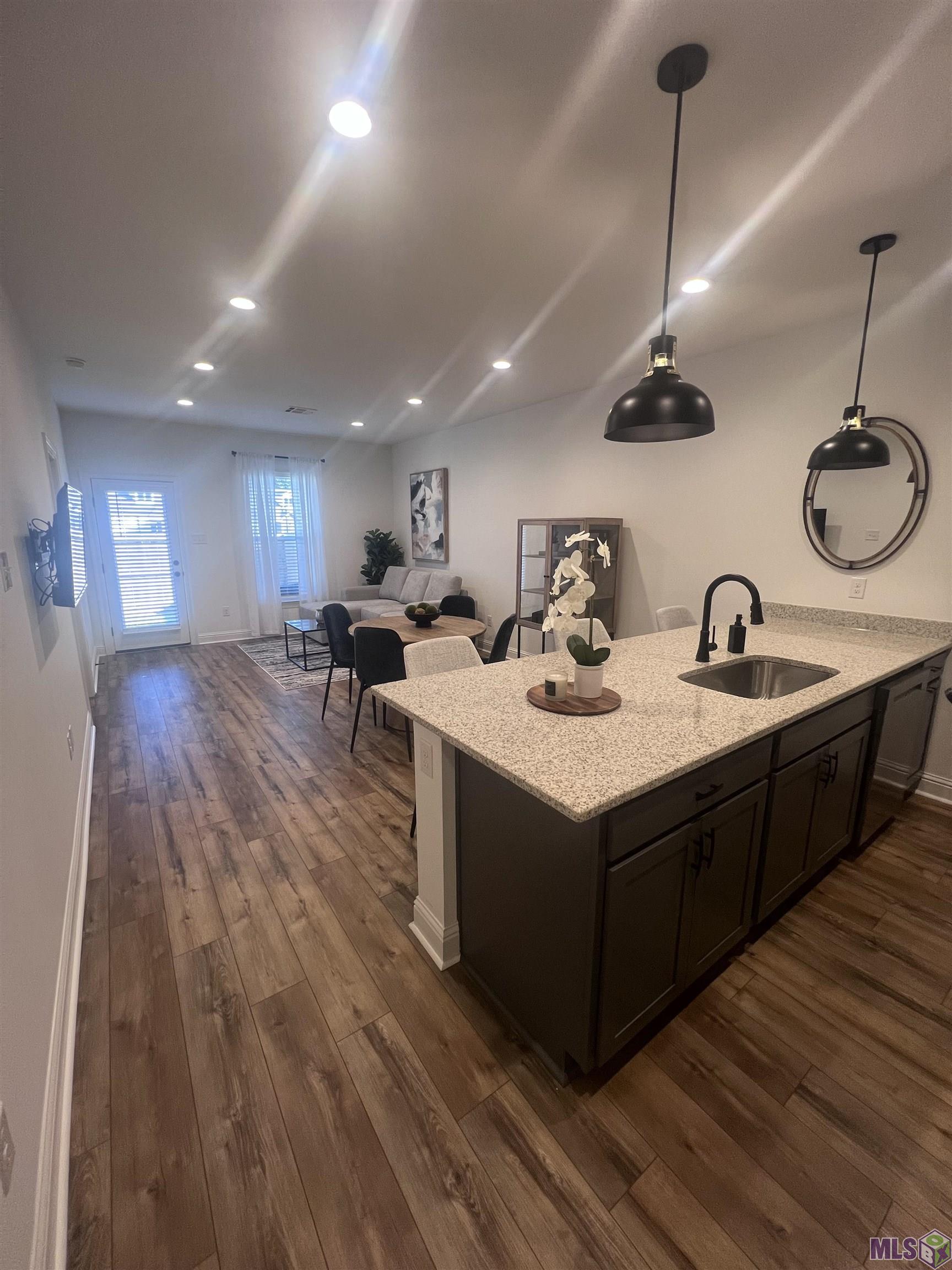 8028 Pine Valley Drive Baton Rouge, LA 70817 - Photo 3 of 23