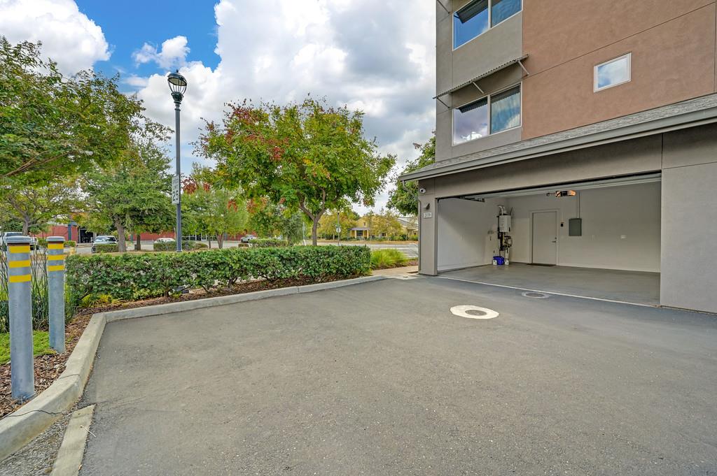 2779 Del Rio Place, Unit A Davis, CA 95618 - Photo 45 of 53 Gallery Image 45
