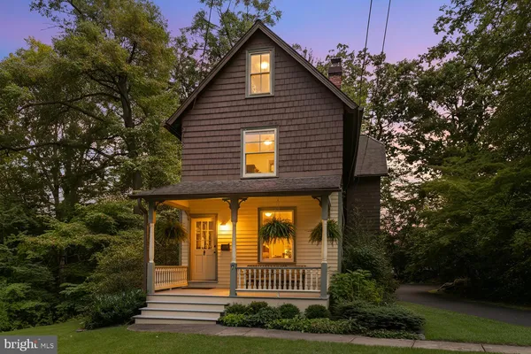 $603,000 | 7 Walt Lane, Wyncote, PA 19095