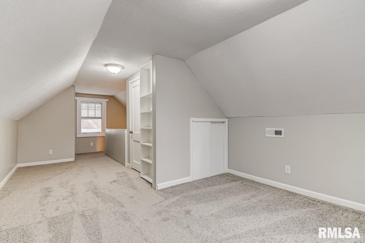 2049 East Buchanan Street Springfield, IL 62703 - Photo 26 of 29 Gallery Image 26