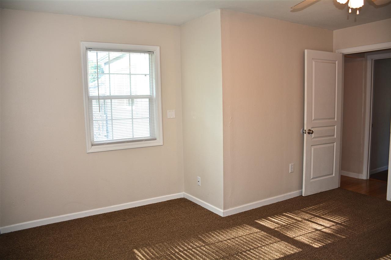 906 North Locust Road Spokane Valley, WA 99206 - Photo 12 of 20