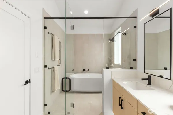 $1,399,000 | 16015 Southeast 31st Street, Bellevue, WA 98008