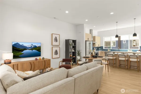 $1,399,000 | 16015 Southeast 31st Street, Bellevue, WA 98008