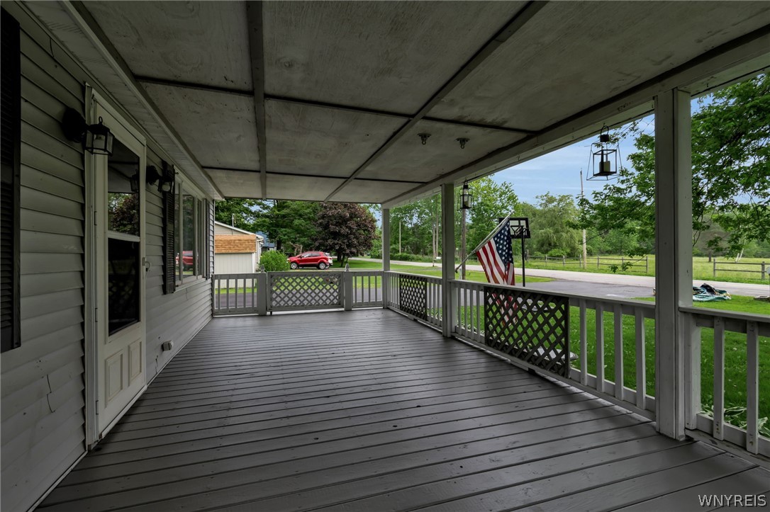 8752 Donahue Road Batavia, NY 14020 - Photo 7 of 49