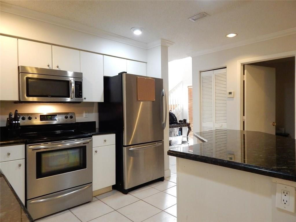10711 Palm Spring Drive Boca Raton, FL 33428 - Photo 4 of 31 Photo 4