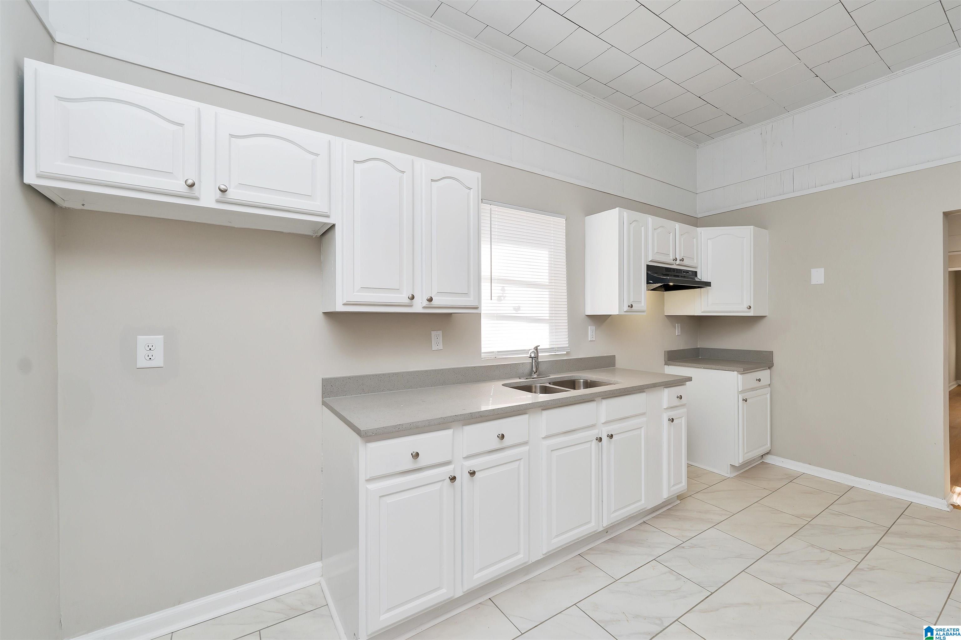 1305 10th Avenue Jasper, AL 35501 - Photo 10 of 25