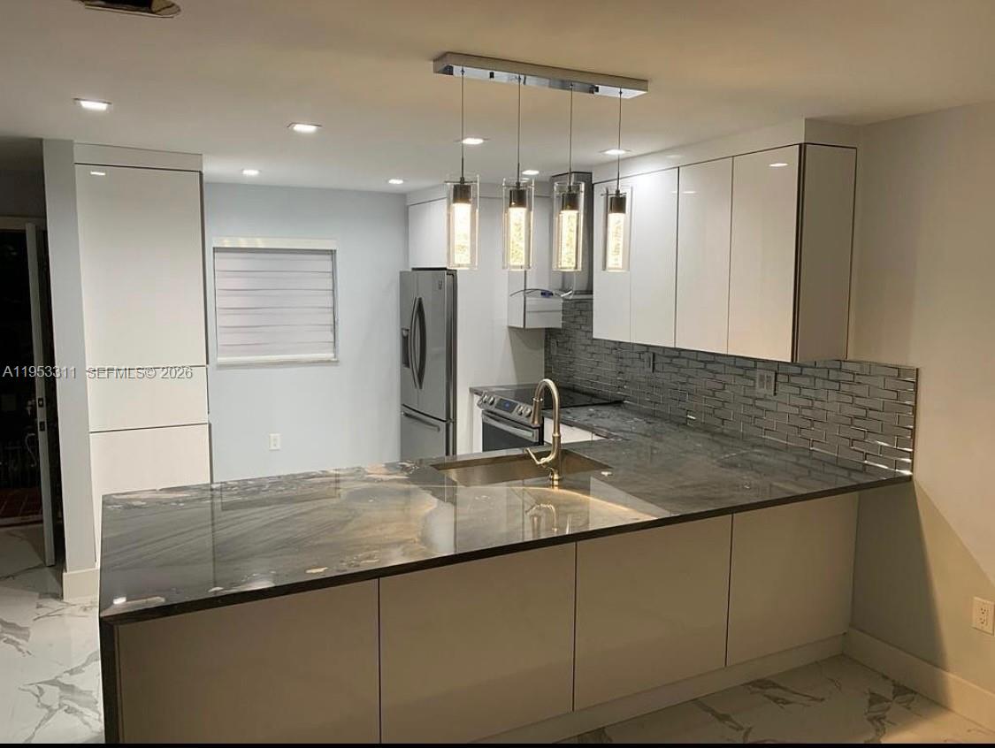 1100 West 35th Street Hialeah, FL 33012 - Photo 2 of 9