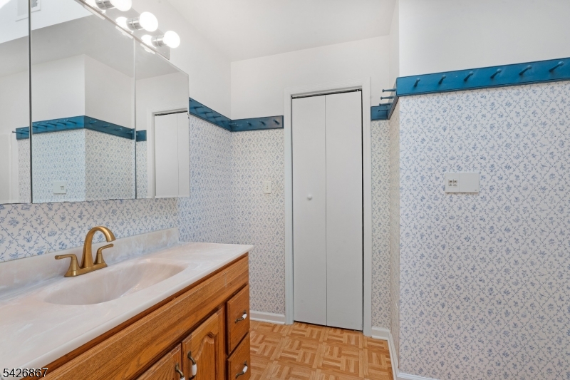 10 Babbitt Road Mendham, NJ 07945 - Photo 13 of 29