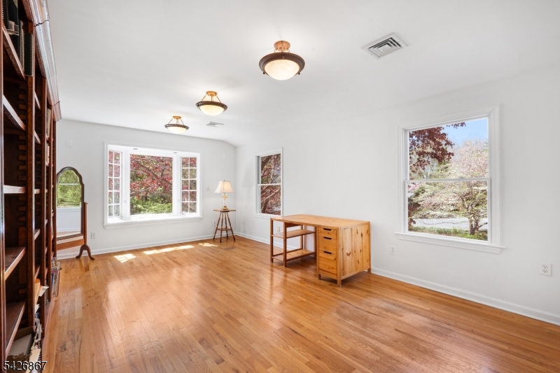 10 Babbitt Road Mendham, NJ 07945 - Photo 15 of 29